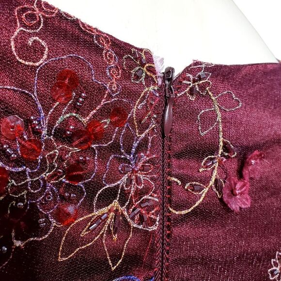 Romantic Womens Burgundy Red Tulle Dress with Floral Embellishments Size Small - Picture 7 of 16
